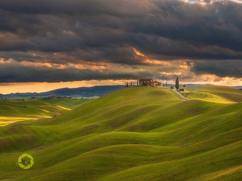 Crete Senesi/ Tuscanyphoto preview