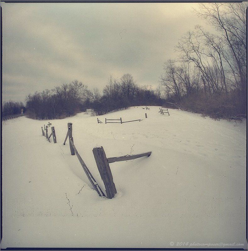 It\'s cold and boring.... фото превью