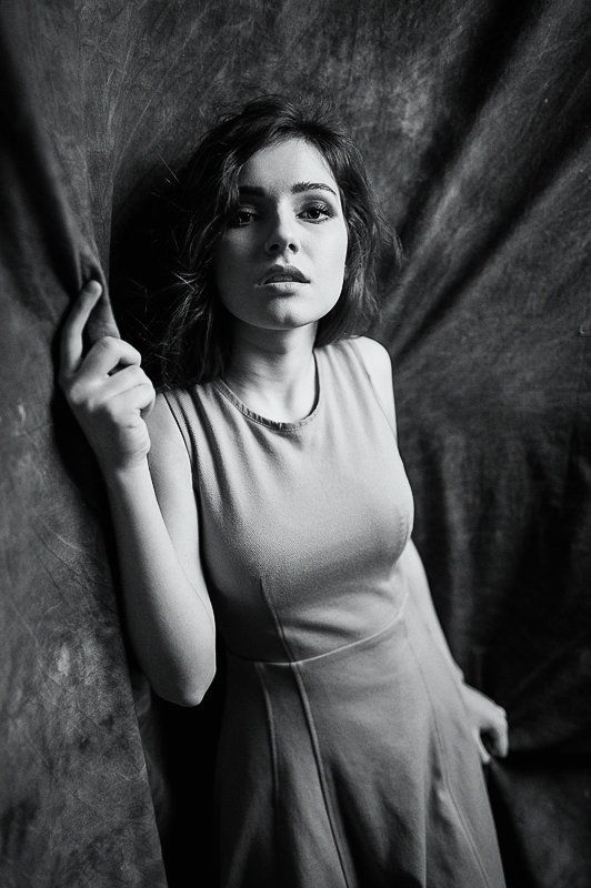 Портрет, Портрет девушки, Студия, Чб Портретphoto preview