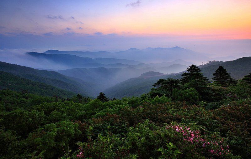 Dawn of  Hambaeck Mountainphoto preview