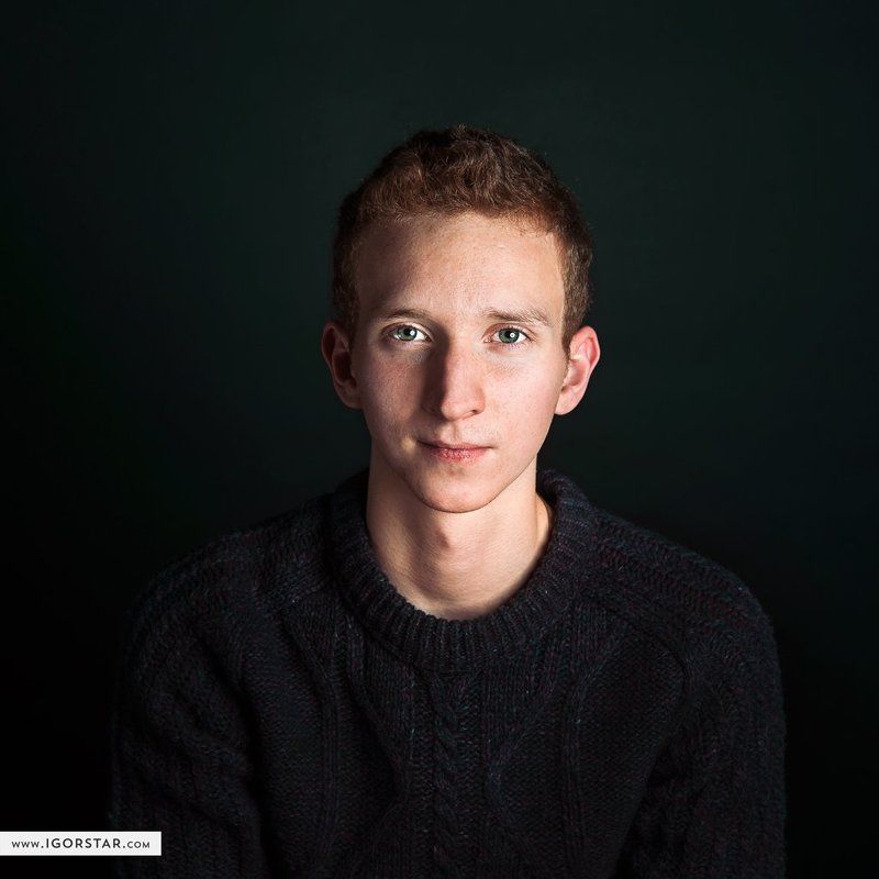 A Look. Ivi Paliphoto preview