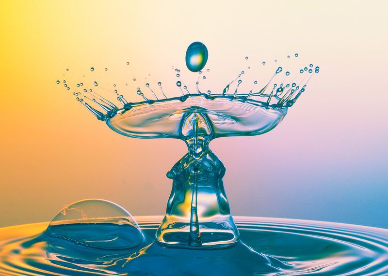 abstract,waterdrop,liquid,art,color,light,flash Popephoto preview