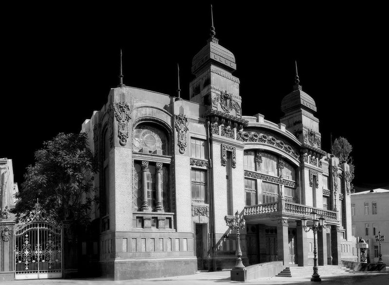 Baku Opera buildingphoto preview