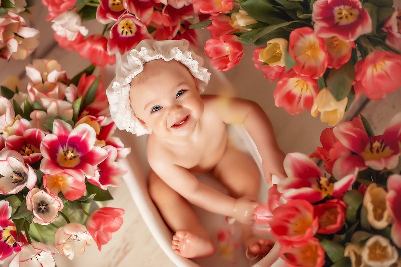 дети смех цветы улыбка счастье photo preview