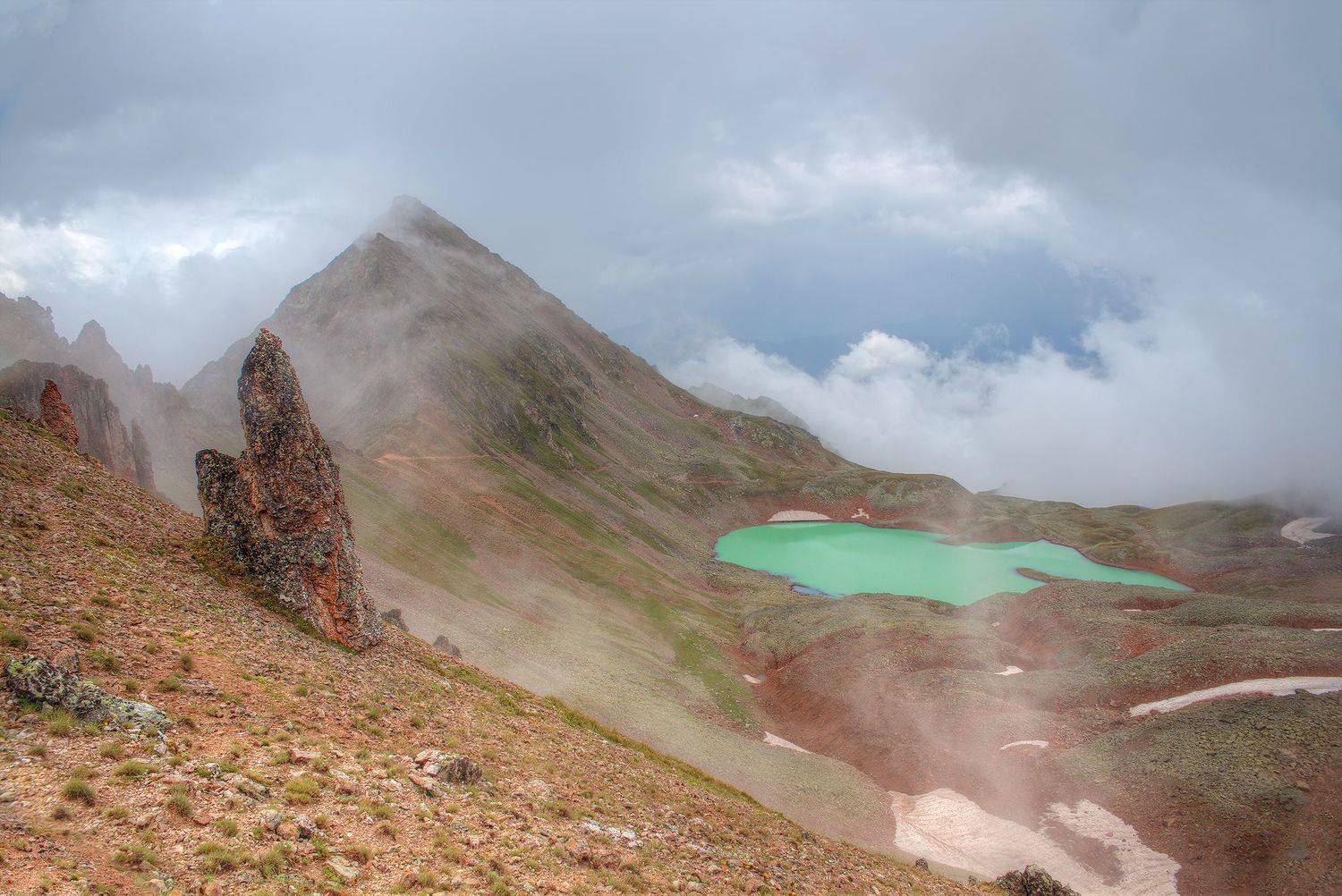 Заоблачными тропами. Автор: Сергей Кузнецов кабардинобалкария,озеро,кавказ.горы, Сергей Кузнецов