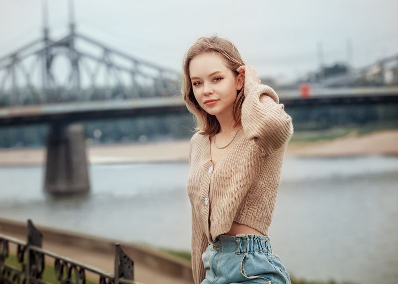 портрет Полинаphoto preview