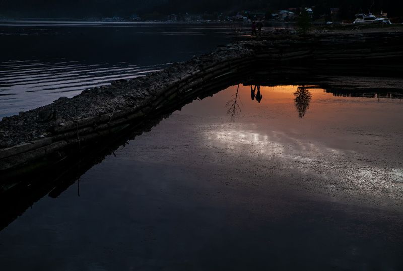 Берег Телецкого озера, сентябрь 2021photo preview