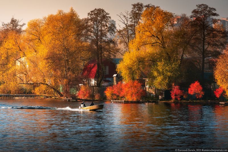 воронеж, осень, 2021 Лодочная пристань «Нептун» фото превью