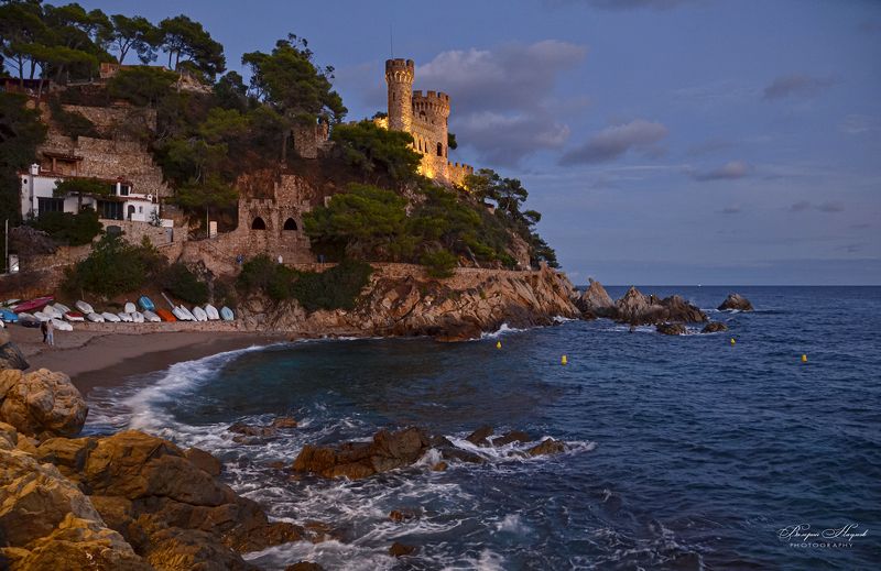 льорет-де-мар, вечер, море, волны, прибой, крепость Вечер у моряphoto preview