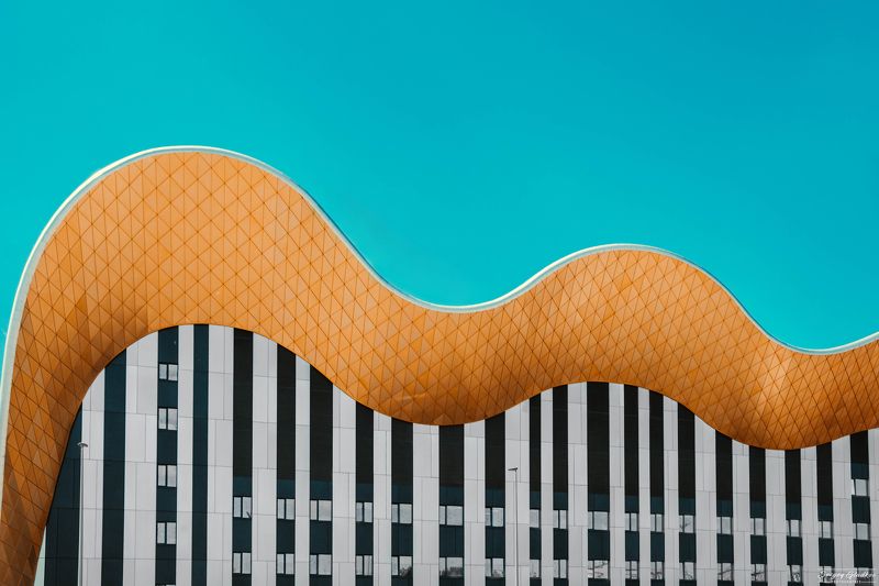 architecture, gold, line, abstarct, city, urban, facade, modern, day, sun, Moscow, Russia Золотая лентаphoto preview