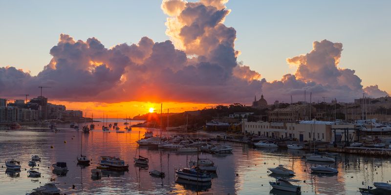мальта, валлетта, рассвет, утро, море, облака, солнце Рассвет на Мальтеphoto preview