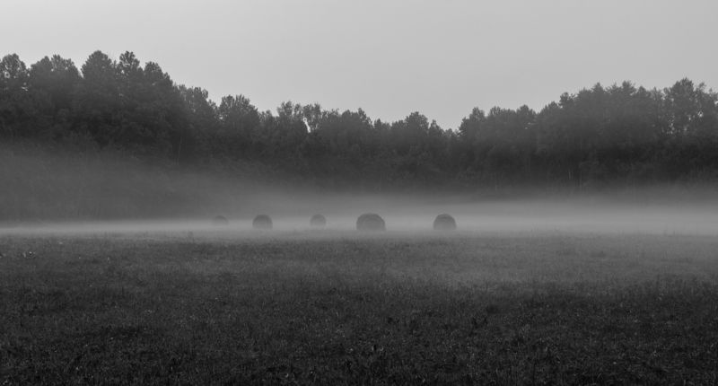 озеро, стога озеро на рассветеphoto preview