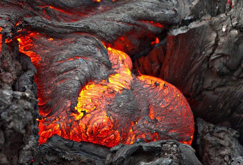 лава, извержение. толчачик. камчатка Горячее серцеphoto preview