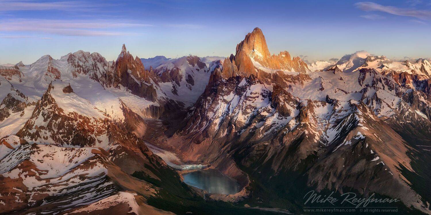lago, torre., cerro, torre., fitzroy, massif., patagonia., andes., cordillera., parque, nacional, los, glaciares., argentina., panoramic., aerial, capture., Майк Рейфман