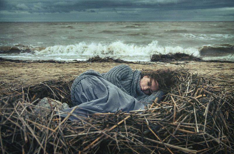 Гнездо, Девушка, Море ....photo preview