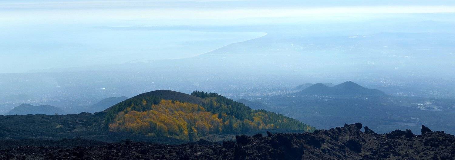 Живущие на вулкане. Автор: Сергей Седов , Сергей Седов