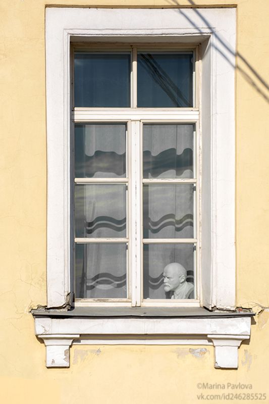город, санкт - петербург, архитектура, архитектурные фрагменты города, лаконичный петербург, окна, чужие окна, стритфото, nikon Разочарованный взгляд из прошлого...photo preview