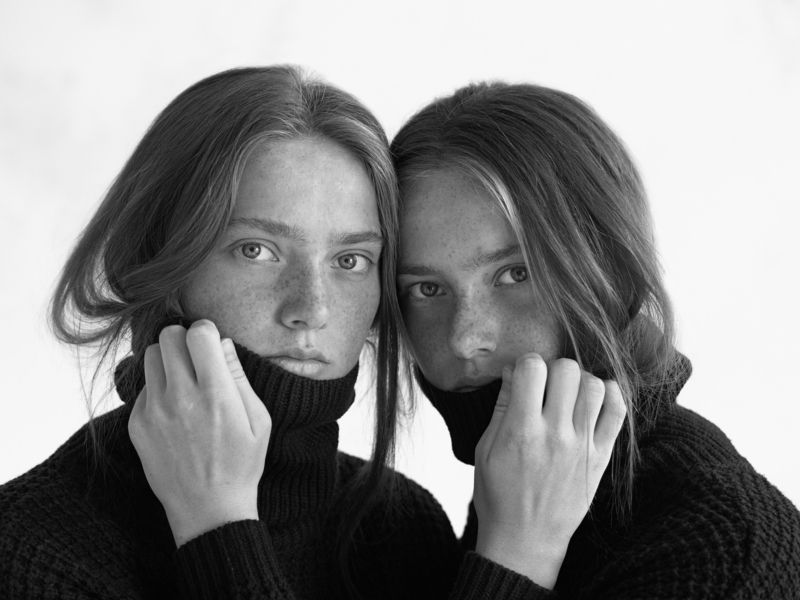 portrait Sistersphoto preview