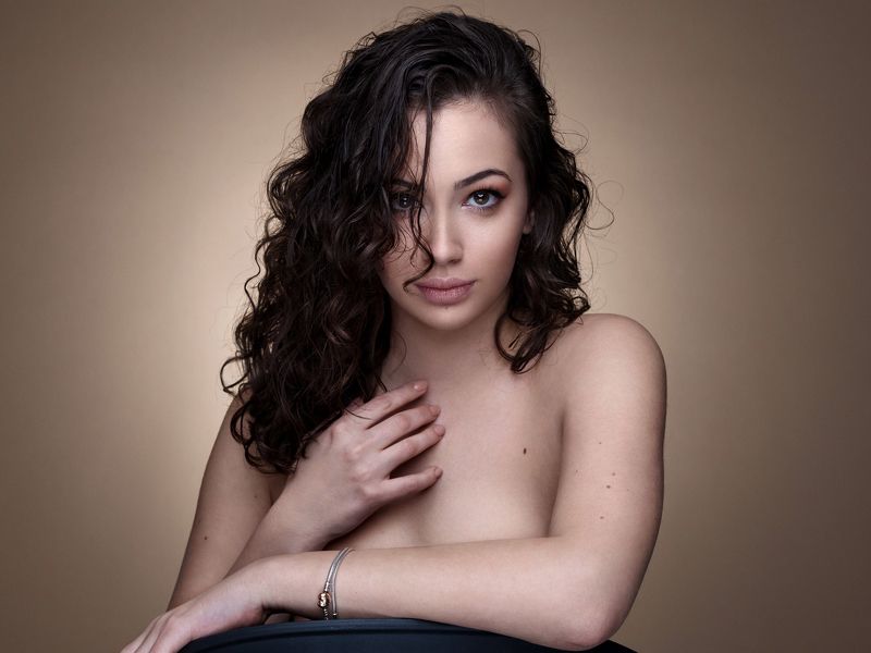 fashion  modelin  portrait  beauty  girl Srdjanaphoto preview