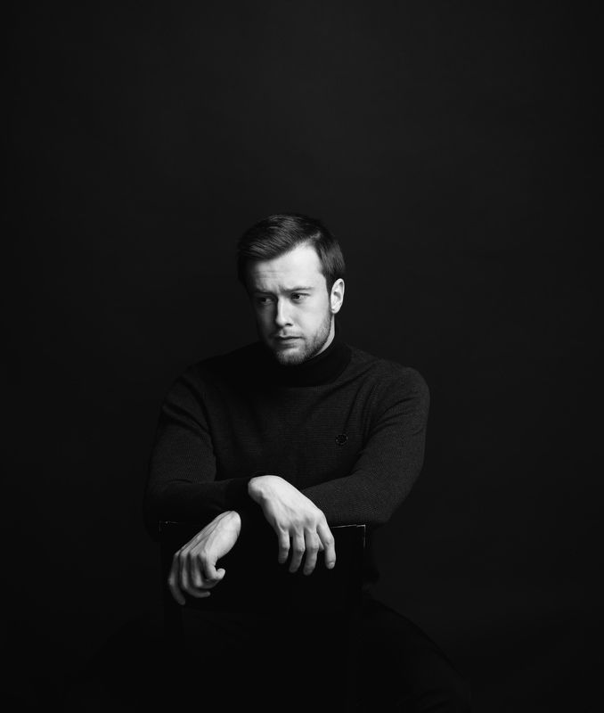 Man in Blackphoto preview