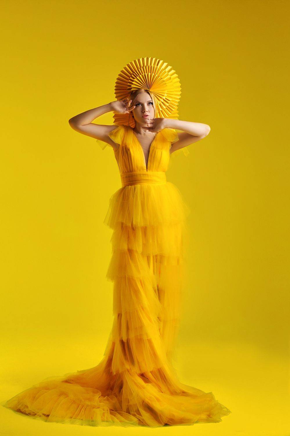 Pantone queendome. Автор: Кристина Александриди портрет, фешн, молодая девушка, fashion, portrait, pantone colors, Кристина Александриди