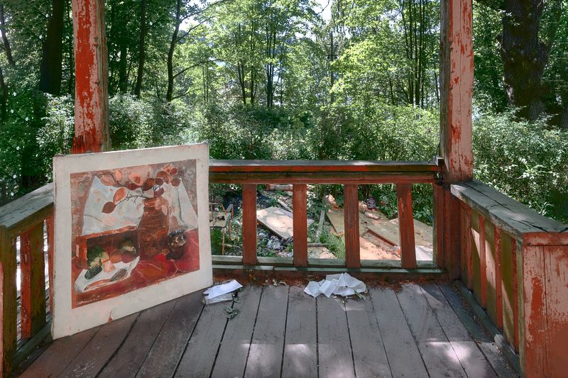 брошенная дача Заброшкаphoto preview