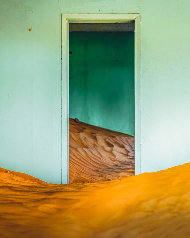 природа, пустыня Природа ловко забирает своеphoto preview