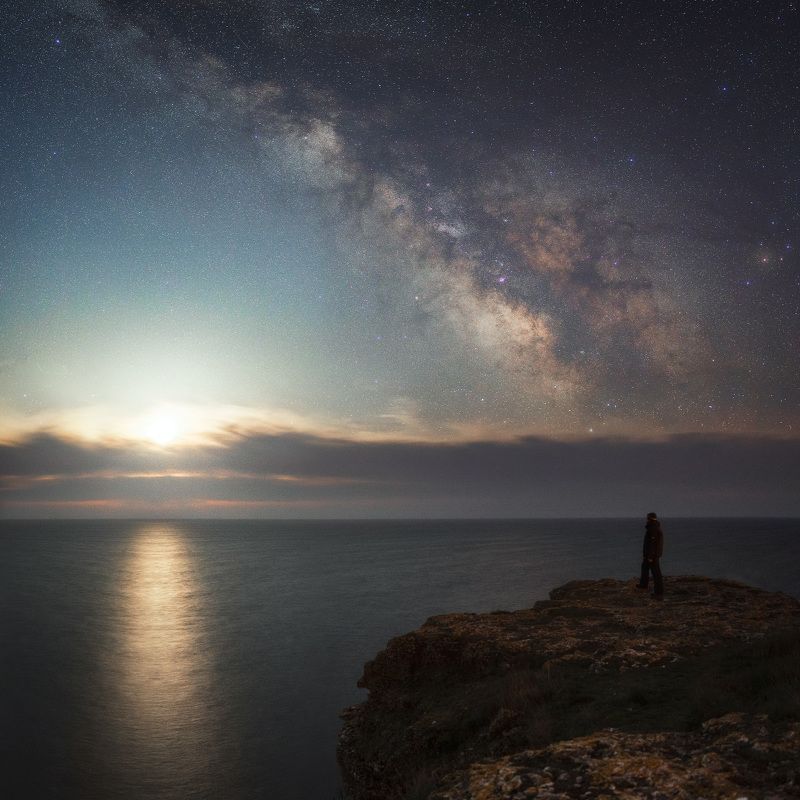 Moon rise and Milky Way core from April 2021photo preview