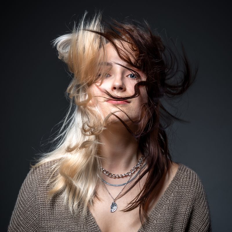 студийный портрет, красивая девушка, женский портрет, концептуальное https://vk.com/sonyalpharussia?w=wall-41223821_92442photo preview