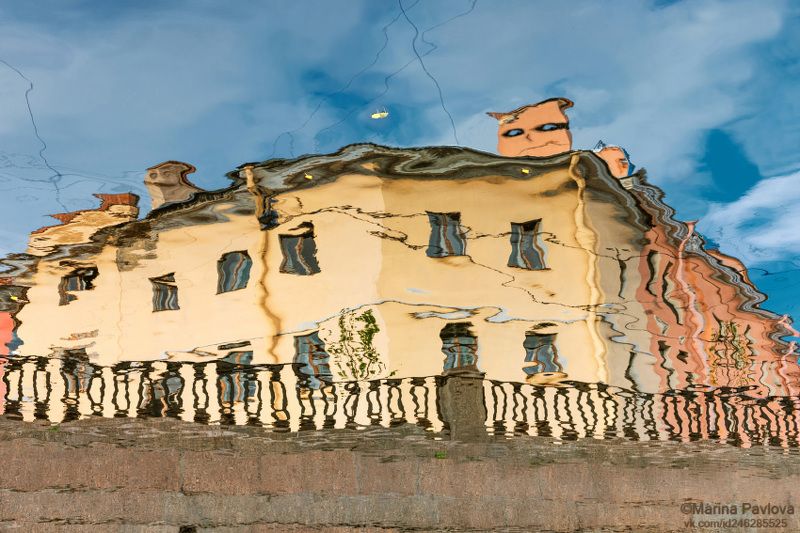 город, санкт- петербург, канал грибоедова, абстракция, акваабстракция, акваграфика, отражение на воде, петербургские акварели,парейдолия,nikon Пессимистичный взгляд на осень, старого питерского дома...photo preview