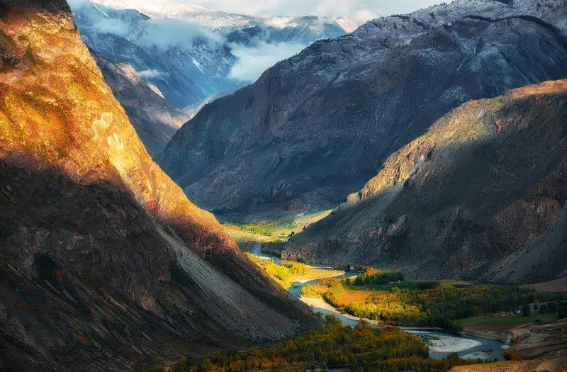 Игра теней и света.photo preview