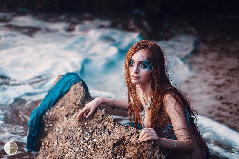 Русалка из пены морскойphoto preview