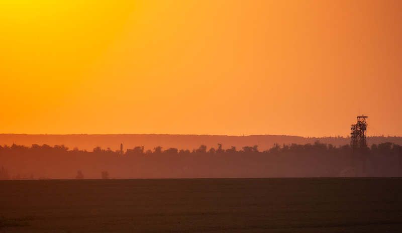 Закатные лучи. Индустриальный.photo preview