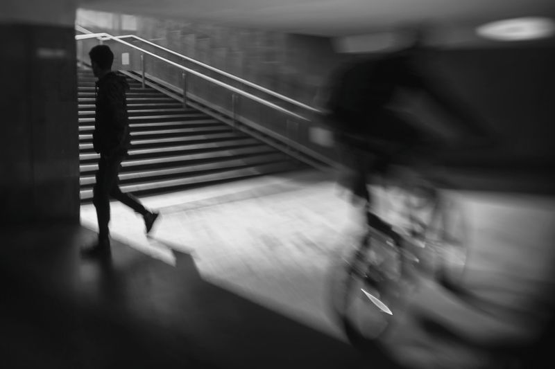 уличная фотография, стрит, Летящее мгновениеphoto preview