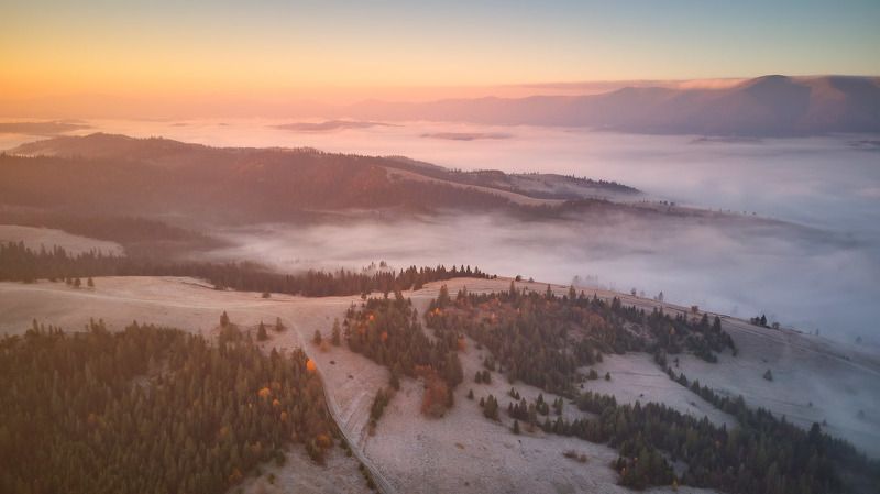 горы, дронофото, карпаты, ноябрь, осень, панорама, рассвет, туман, украина, утро Занимался ноябрьский рассветphoto preview