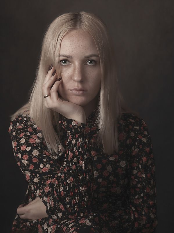 портрет, девушка, веснушки, взгляд, portrait, sight Таня фото превью