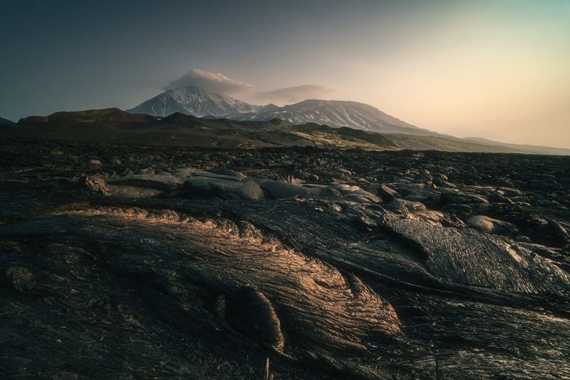 россия, камчатка, камчатский край, дальний восток, вулкан, природа, пейзаж, лето, горы, лава, конус, рассвет, толбачик, Земля первозданнаяphoto preview