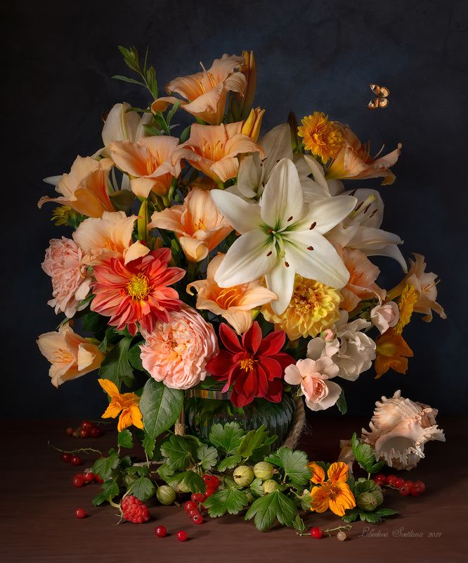 цветы,букет С лилиямиphoto preview