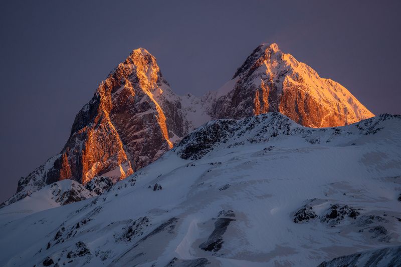 ушба, горы, грузия, сванетия, рассвет Двуглавая Ушба на рассветеphoto preview