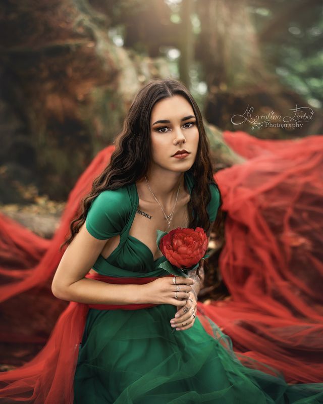 tree, forest, fine art, portrait, художественная фотография, лес, дерево, фея, богиня, девушка, платье, природа, фотосессия, портрет Pohutukawa 2photo preview
