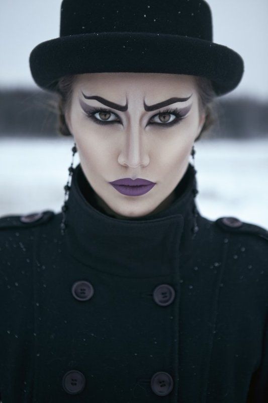 Mysterious ladyphoto preview