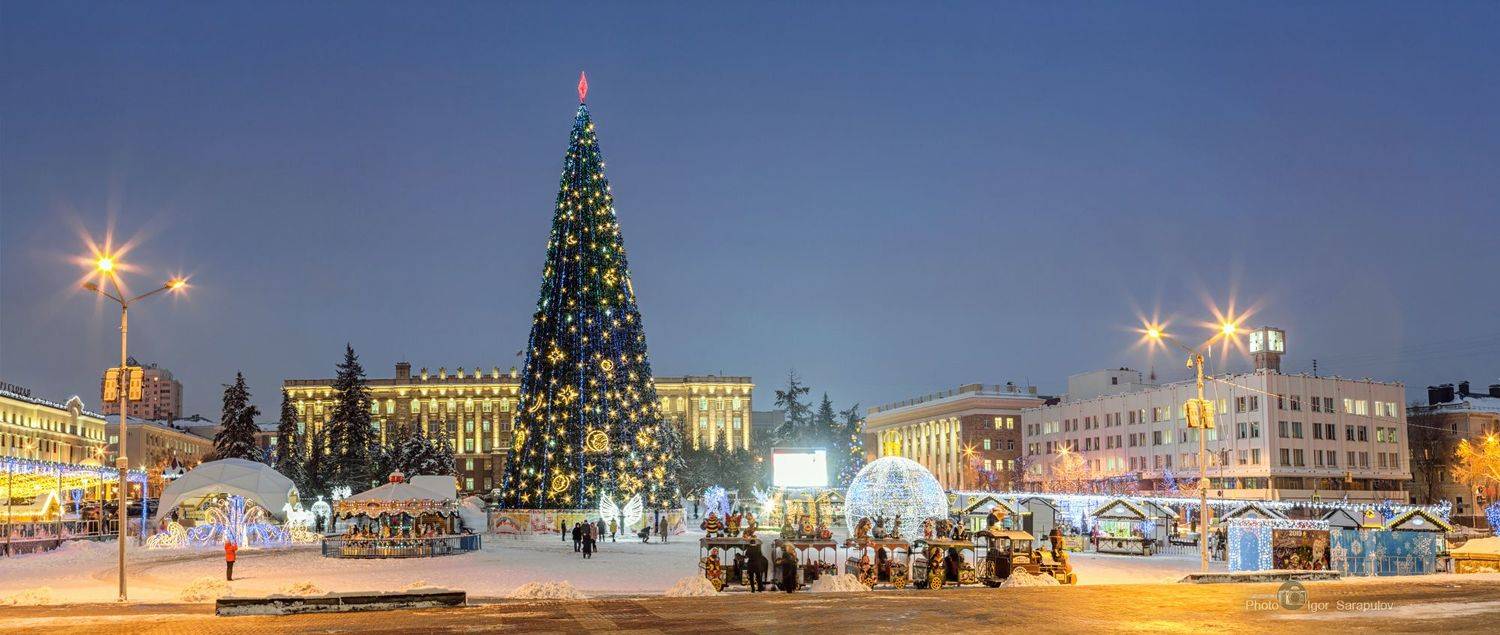 белгород, соборная площадь, новогодняя площадь, новогодняя ёлка, новогодний городок, зимний городок, россия, рождество, панорама,  новый год, новогодняя сказка,  новогодняя история, новогодняя иллюминация, зима, панорама, городской пейзаж, город,, Игорь Сарапулов