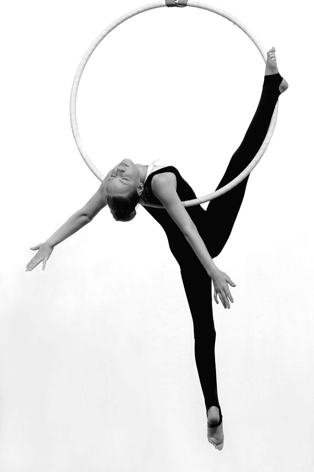 Геометрия воздушной гимнастики 003. 2019. Автор: Николай Смоляк гимнастика, девушка, спорт, кольцо, апатиты, Николай Смоляк