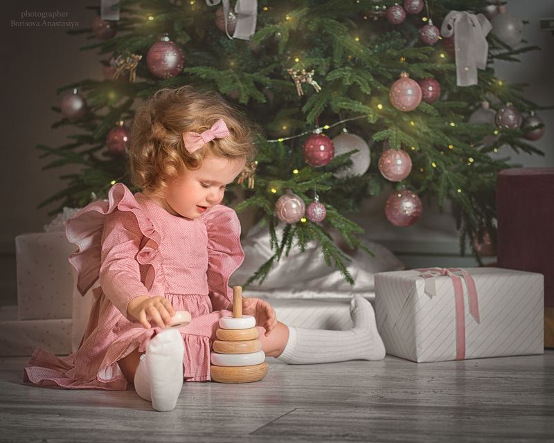 дети детский портрет рождество новый год подарок винтаж сказка ребенок девочка Светлое воспоминаниеphoto preview