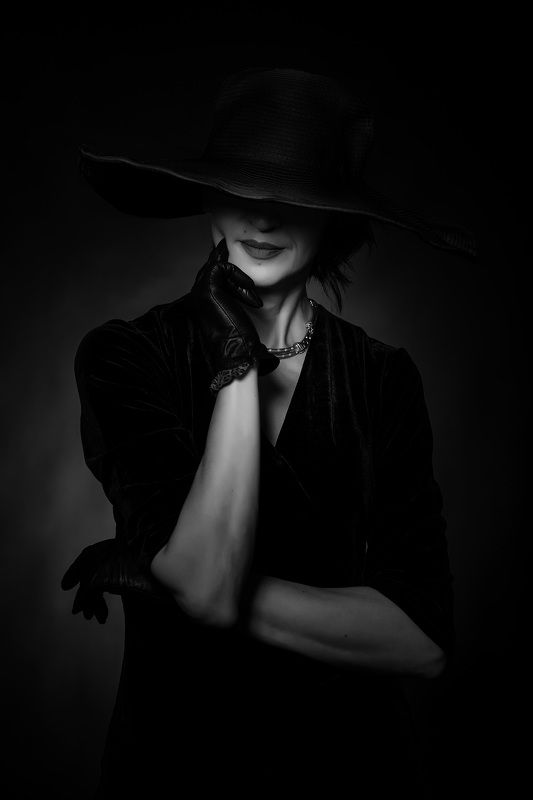 Незнакомкаphoto preview