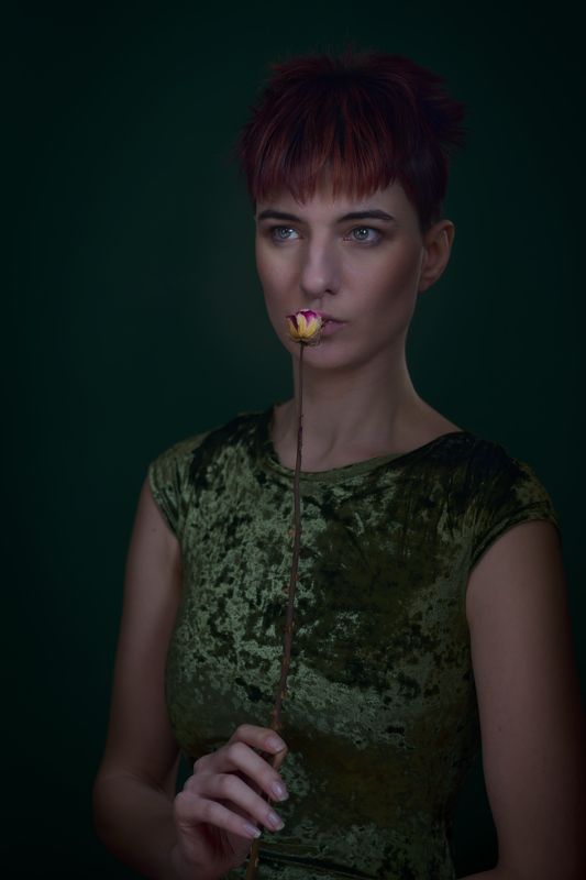 Green Saraphoto preview