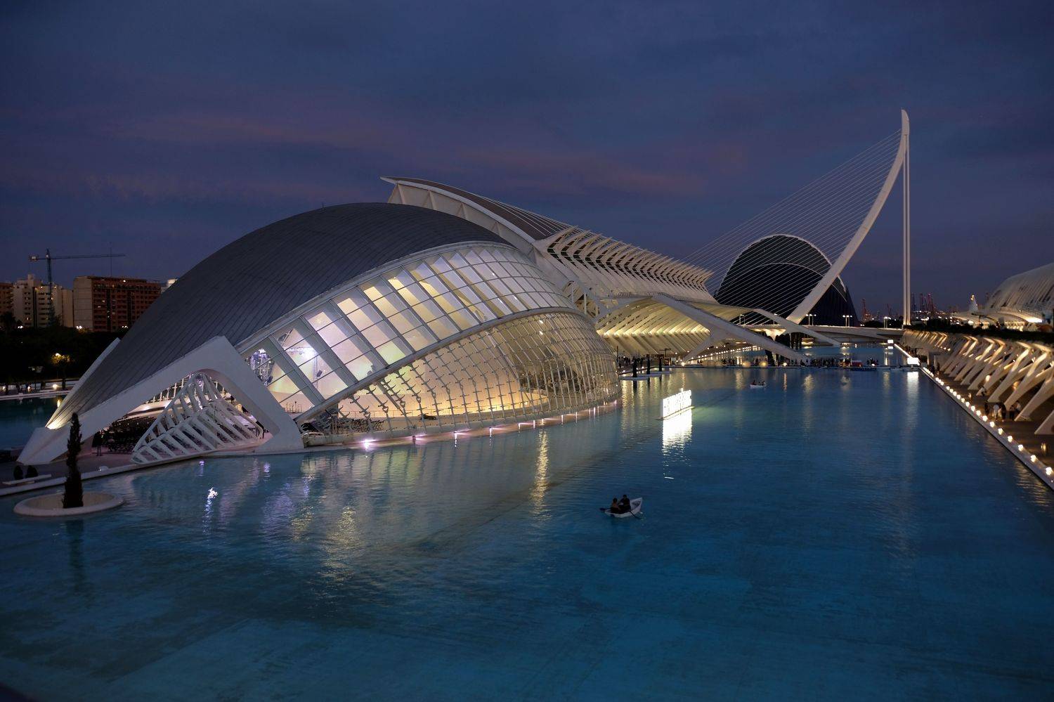 Эмисферик. Автор: Svetlana Povarova Ree City/Architecture, Hemisférico, modern architecture, city, Spain, Santiago Calatrava, water, colors, evening, boat, mood, blue, , Svetlana Povarova Ree