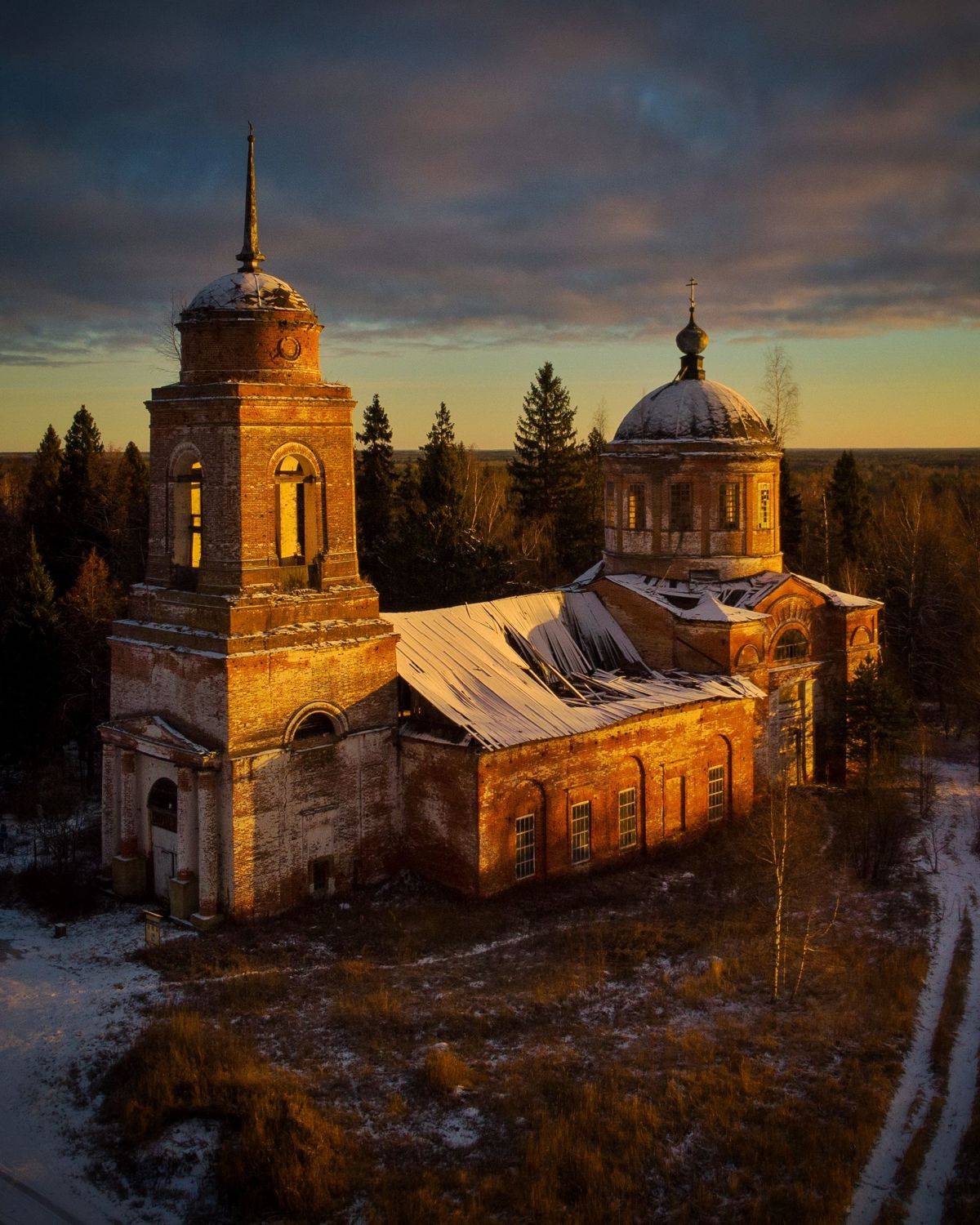 Храм в селе Медведиха. Автор: Алексей Акулин , Алексей Акулин