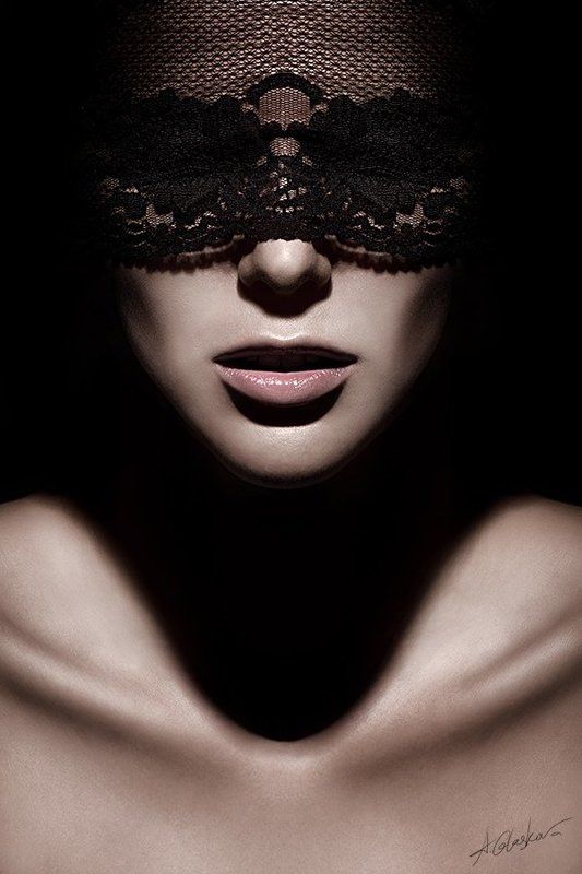 Lace eyesphoto preview