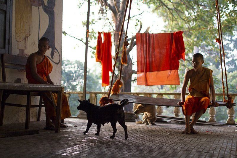 камбоджа, храмы, жанр, монахи, репортаж, жизнь, быт, будни, сиануквиль монахи Камбоджи, Сиануквиль фото превью